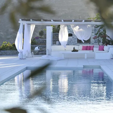 Full Moon Parikia (Paros)