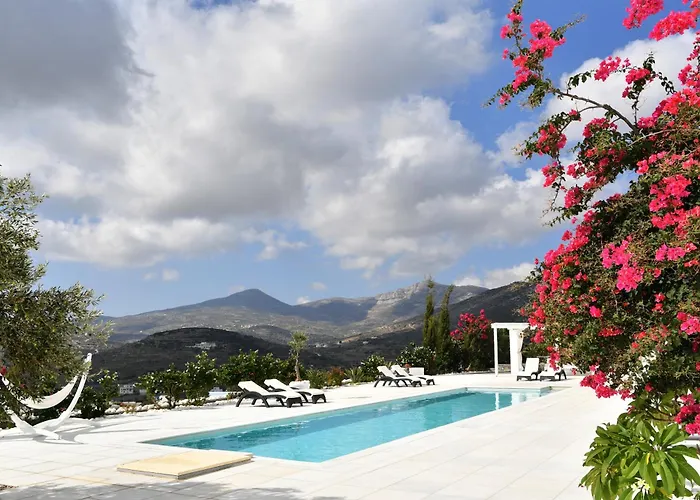 Paros Full Moon Villa *